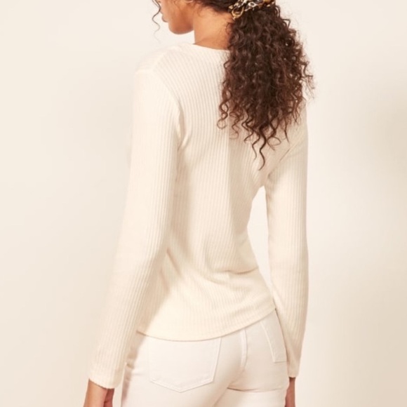 NWOT Reformation Jeans Iris Ivory Ribbed V-Neck Cardigan Top Size Medium - Picture 2 of 12